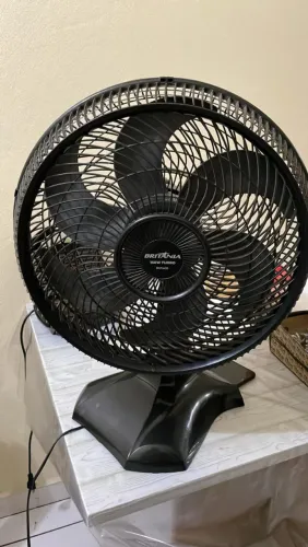 Ventilador Britânia 150w turbo 6 pas COM DEFEITO 