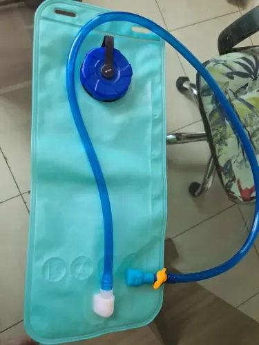 Reservatório de água mochila hidratante novo! Capacidade 02 litros