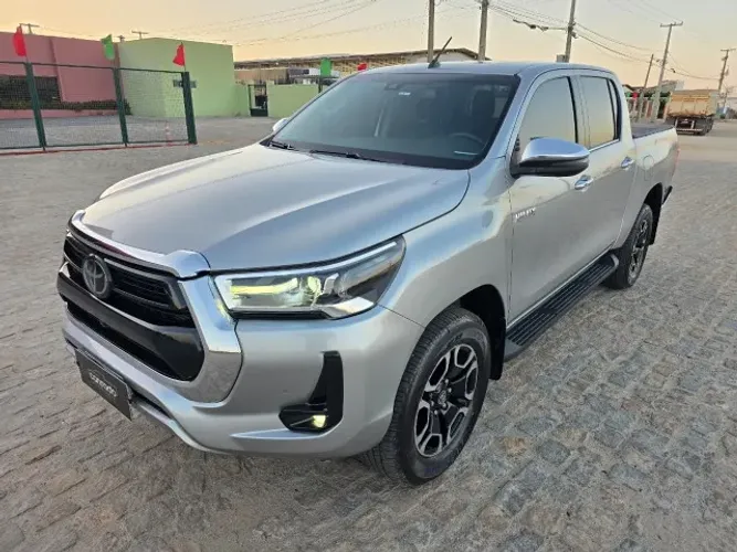 Toyota Hilux CD SRX 4X4 2.8 TDI 16V Diesel Aut. 2022