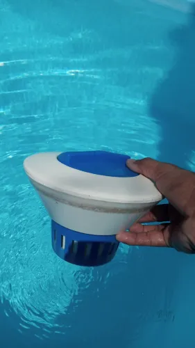 Limpeza e manutenção de piscinas