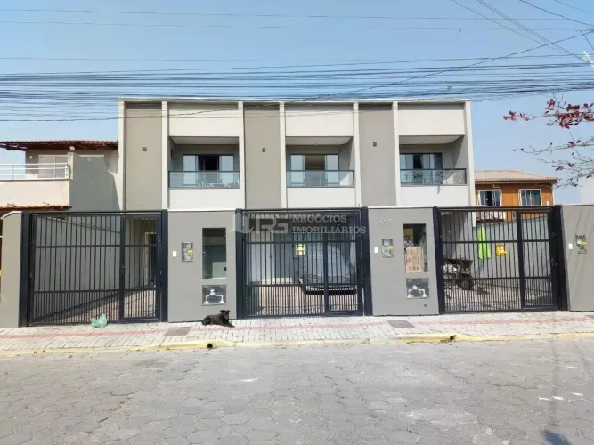 SOBRADO PARA VENDA NO MORRETES