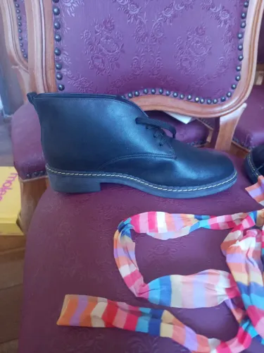 Bota de couro preta