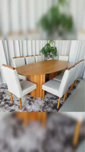 Mesa de Jantar Oval Amadeirada com 8 Cadeiras