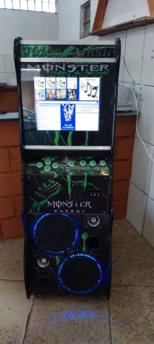 Vendo Máquina de Música Semi Nova