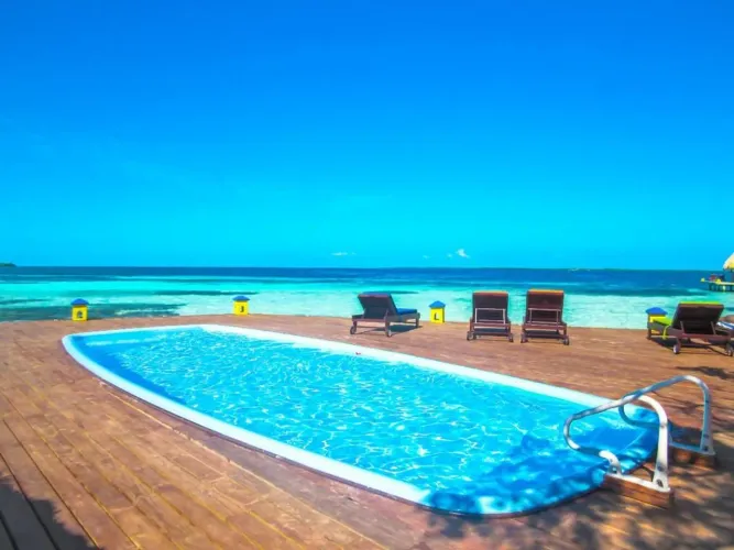 Oferta Piscinas 7, 8, 9 e 10 metros - Completa e Instalada!