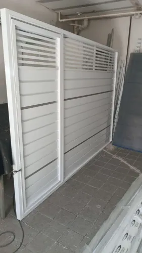 Porta de Alumínio para Área Externa