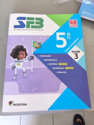 Livro farias de Brito todos disciplinas volume 3, livro inglês