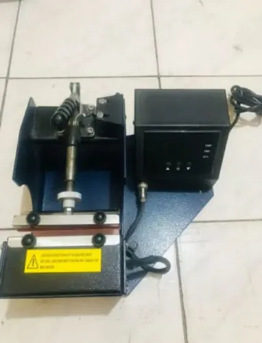 Máquina de Estampar Canecas e Outros