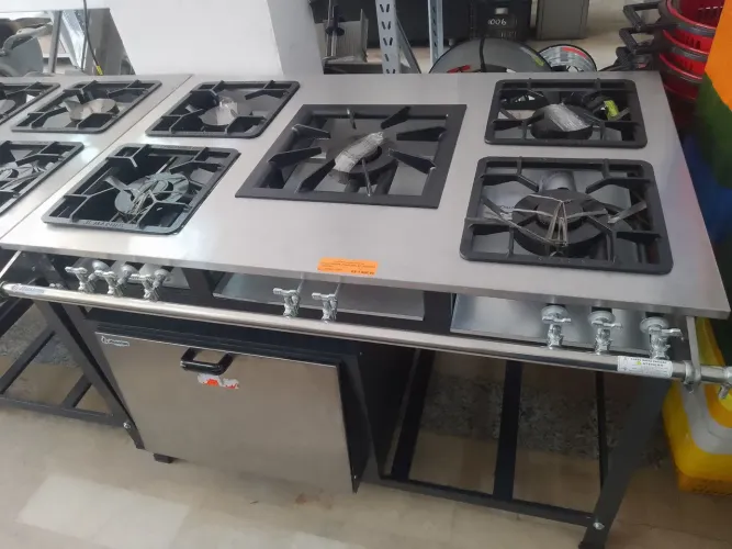 Fogão Industrial 5 Bocas - Forno opcional - NOVOS