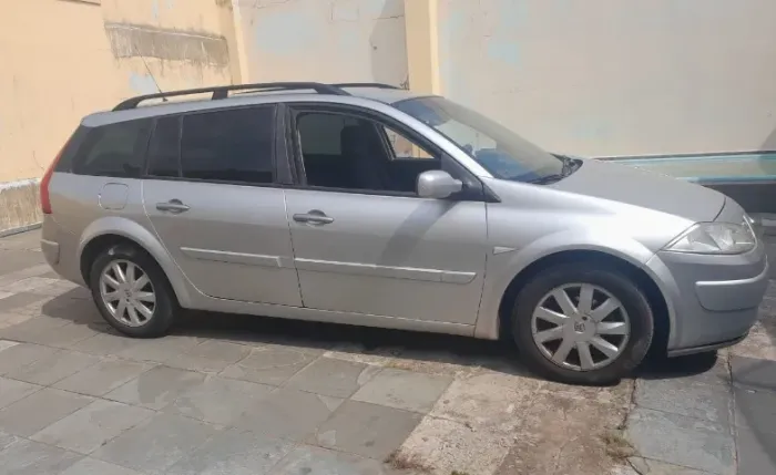 Renault Megane Grand Tour Dynam. Hi-flex 1.6 16V 2013