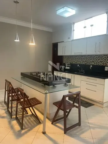 Impecável casa à venda em Santana, Rio Claro - 04 dormitórios e 03 garagens!
