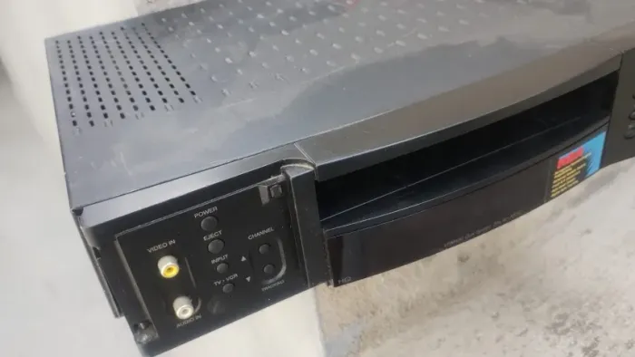 SUCATA VÍDEO CASSETE RCA VRM400 PARA PEÇAS