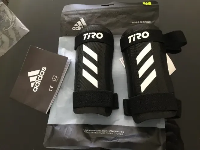 Caneleira Adidas Tiro SG Training Original