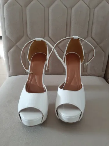 Sapato branco