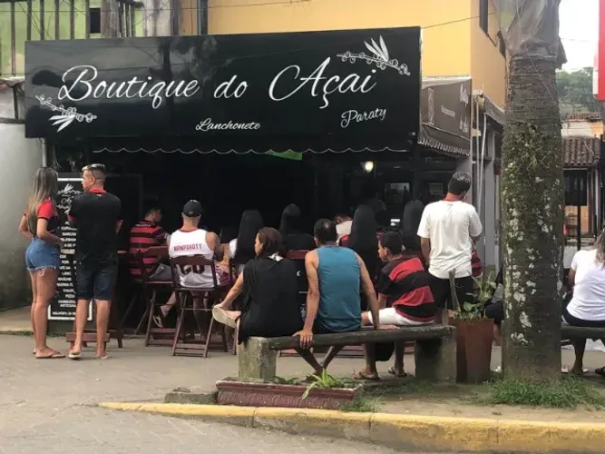 Passo pónto comercial já montado na avenida principal de paraty a 200 MT centro historico 
