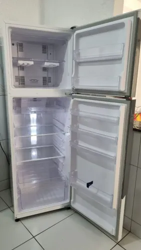 GELADEIRA INVERTER 387L PANASONIC