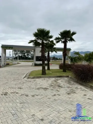 Condominio fechado Empresarial!!