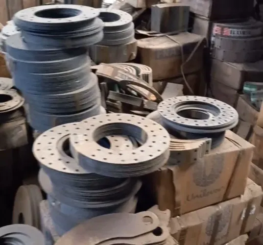 LONAS PARA FREIO ANTIGAS NOVAS ,INDUSTRIAL E AUTOMOTIVAS / VENDO O ESTOQUE TODO
