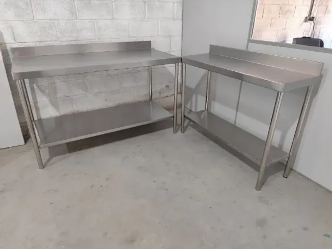 Bancada Móvel em Aço Inox com Rodobancha