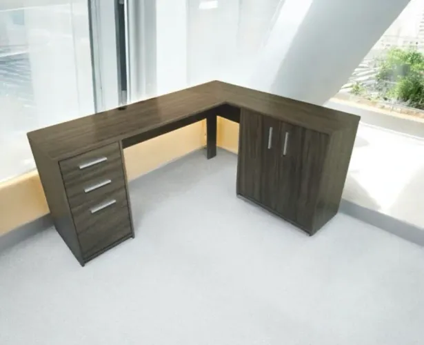Mesa de canto escritório