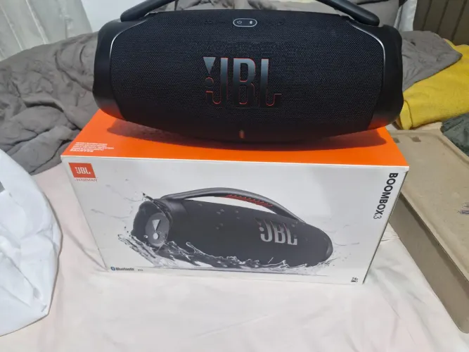 JBL boombox 3