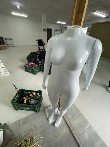 Manequim Feminino Branco