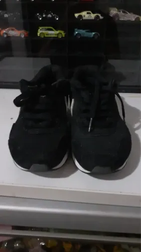 Tenis Nike Venture Runner