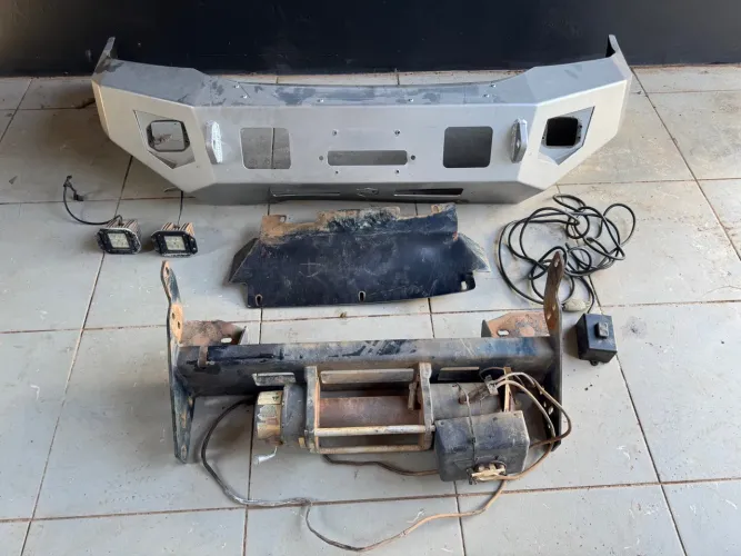 Para-choque e Guincho-Hilux 2006-2015