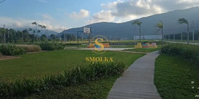 terrenos em loteamento novo e de alto padrão