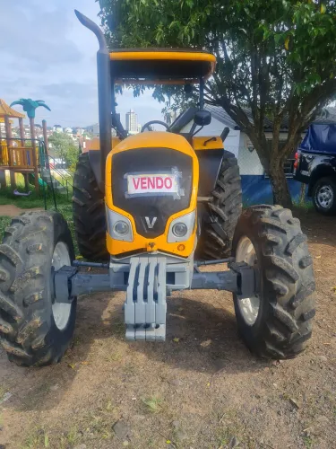 Trator valtra A750 ano 2017