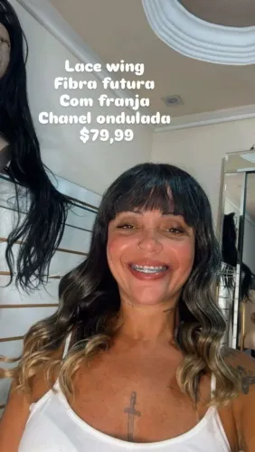 Lace wig fibra futura com franja chanel ondulada