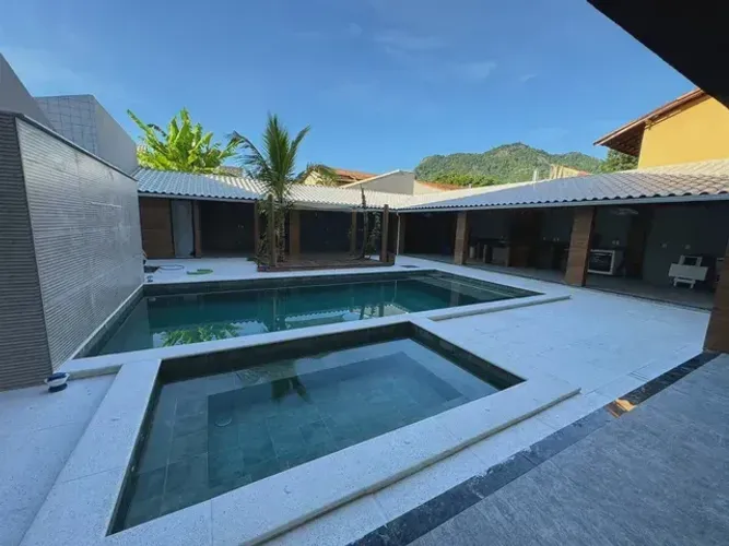 Casa para venda com 1200 metros quadrados com 6 quartos em Vargem Grande - Rio de Janeiro