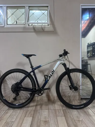 Caloi elite carbon tamanho 19