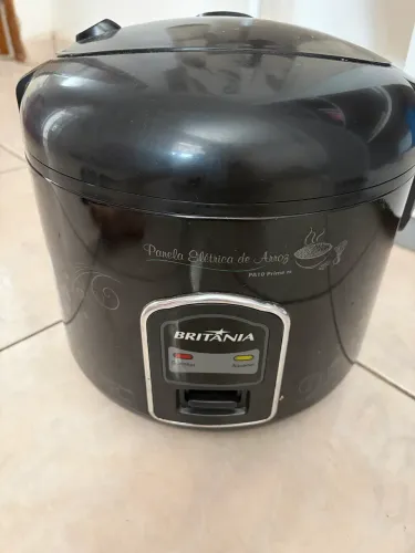 Panela de arroz britânia usada 