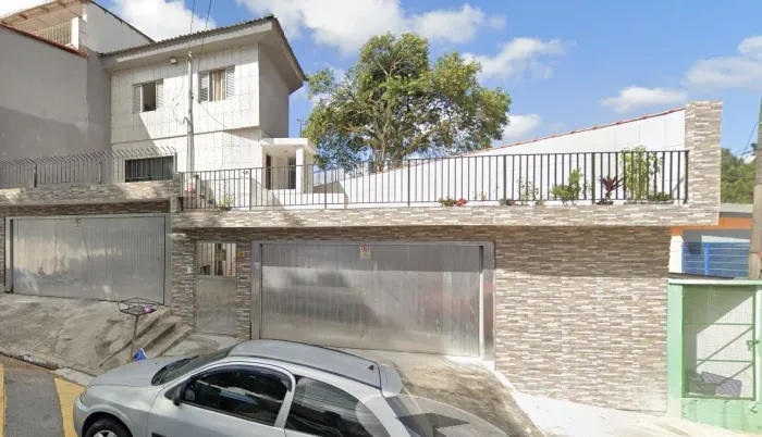Casa à venda com 154m², 2 quartos e 4 vagas