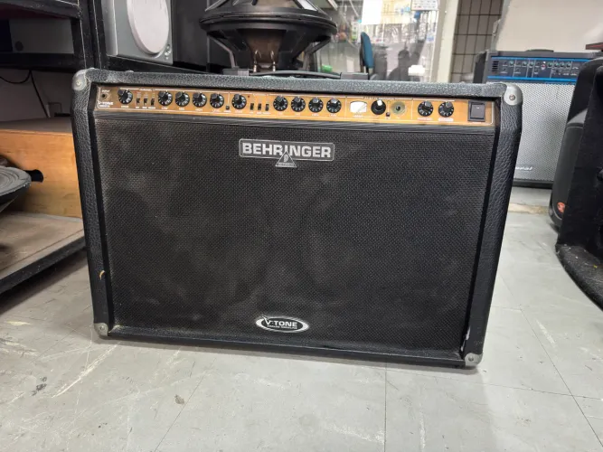 Caixa Behringer V-Tone Gmx-212