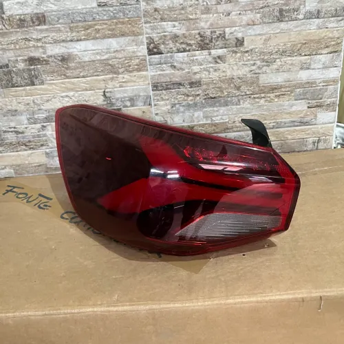 Lanterna traseira Onix Plus Modelo LED* ORIGINAL 