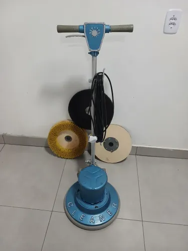 Enceradeira e Lavadora de Pisos Marca cleaner