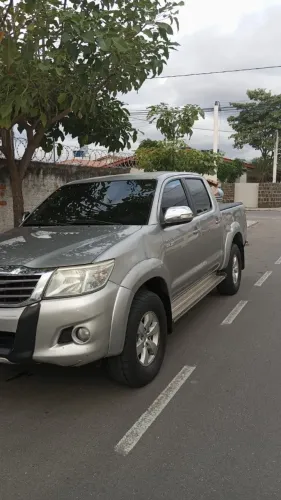 Toyota Hilux CD SRV 4X2 2.7 Flex 16V Aut. 2015