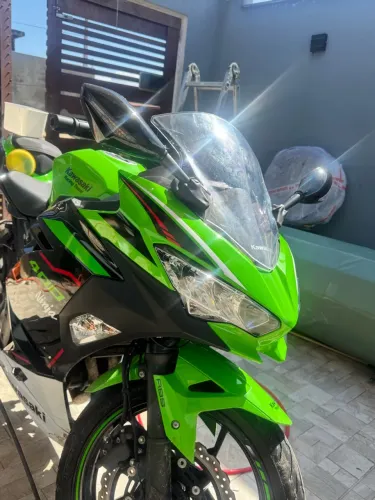 KAWASAKI 400 2021