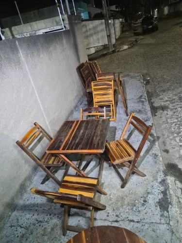 Mesas e cadeiras 300o conjunto