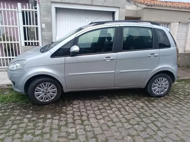 Fiat Idea Attractive 1.4 Fire Flex 8V 5P 2012