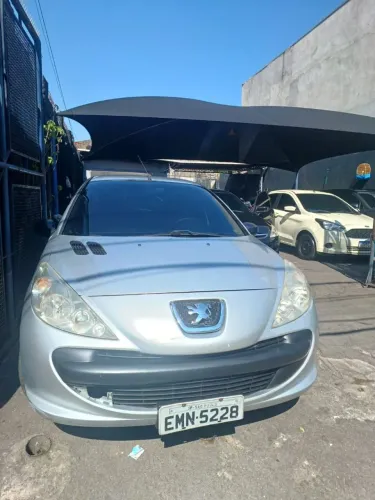 Peugeot 207 X-line 1.4 Flex 8V 5P 2011
