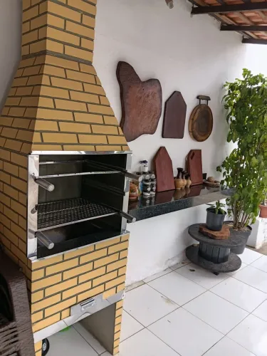 Vendo churrasqueira com balcão