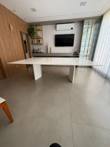 Mesa 10 lugares em laca