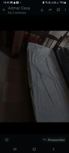 Cama solteiro com colchão 