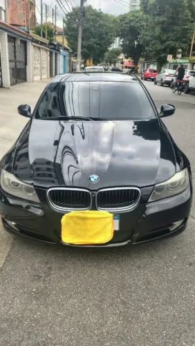 BMW 320I A 2011