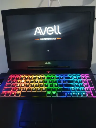 Avell G1513 XTI Titanium - Red Edition