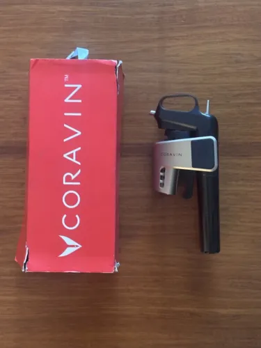 Coravin Model One - preservador de vinhos com caixa e capa
