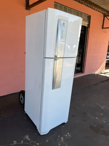 Geladeira Frost Free dou garantia entrego hoje 